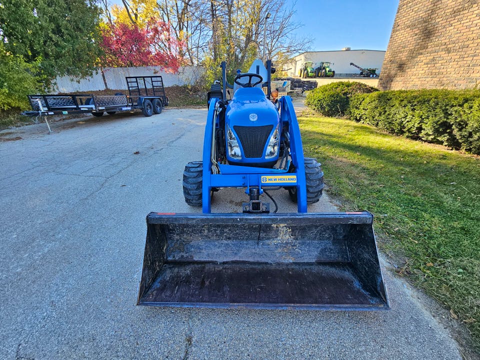 New Holland Boomer 1030