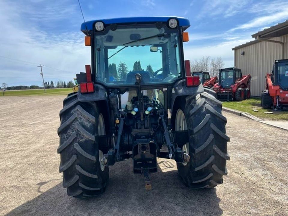 New Holland T4030