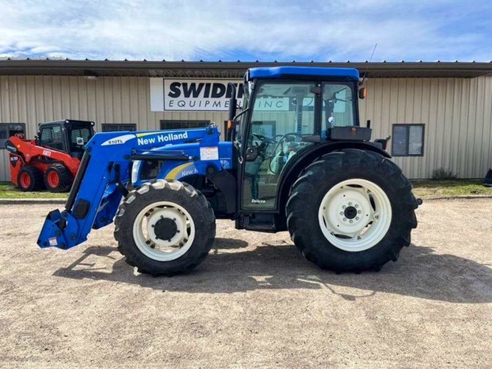 New Holland T4030