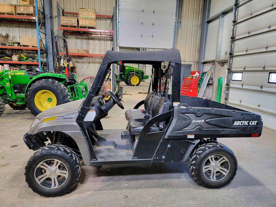 Arctic Cat 700 prowler