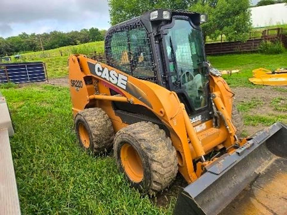 Case SR220