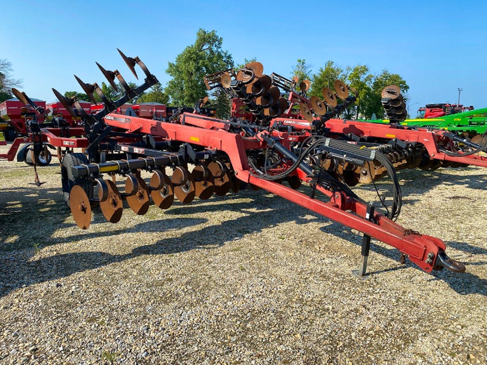 2011-case-ih-870-800138