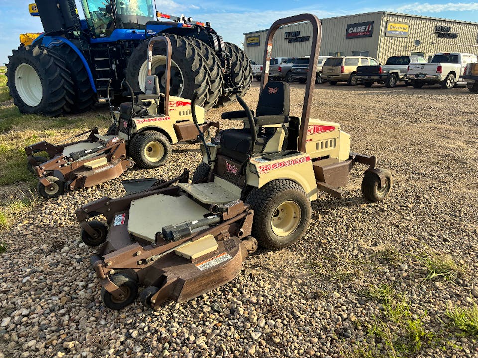 GRASSHOPPER 725D