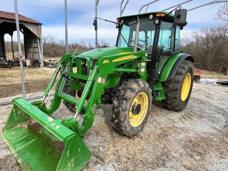 John Deere 5093E