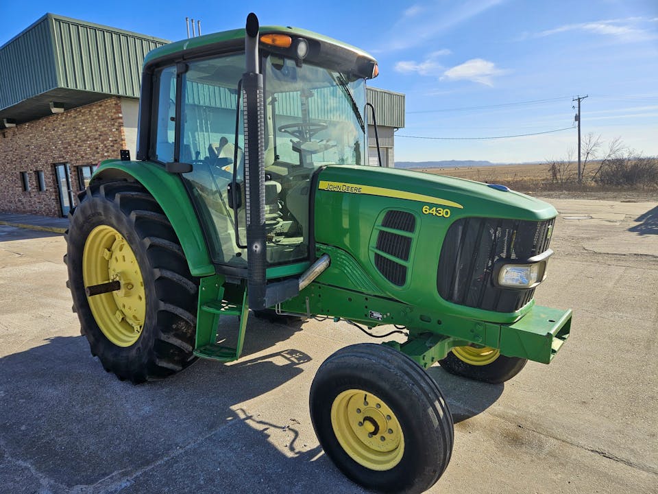 John Deere 6430