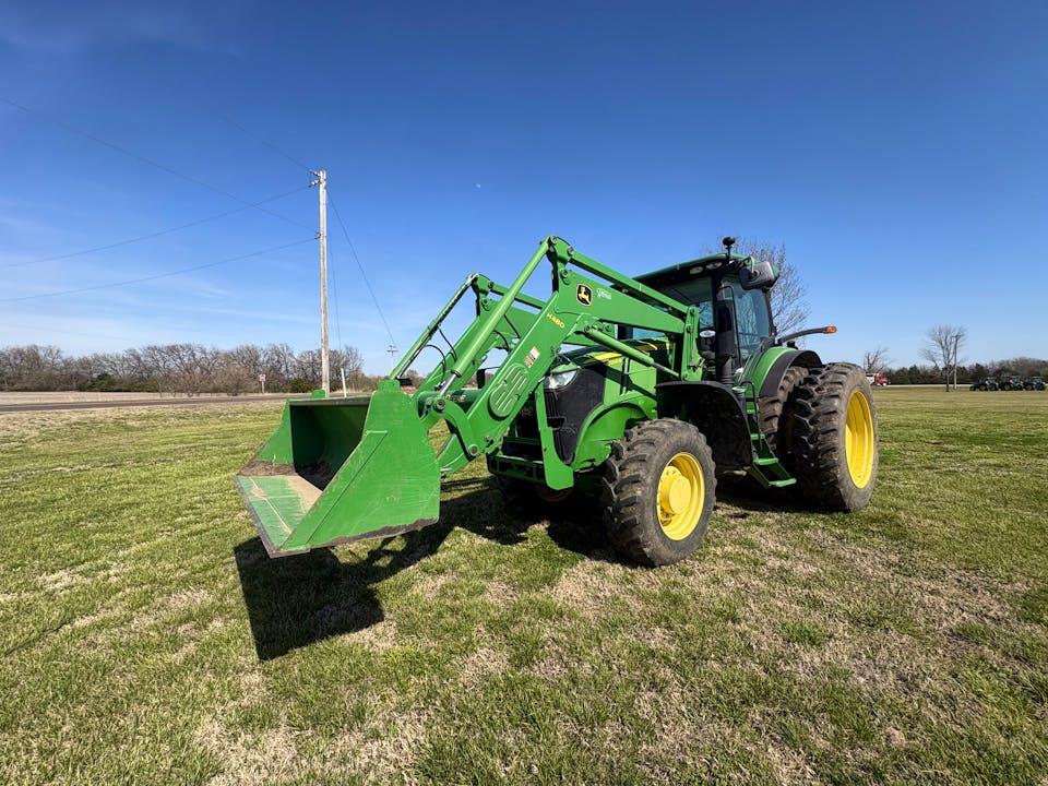 John Deere 7200R