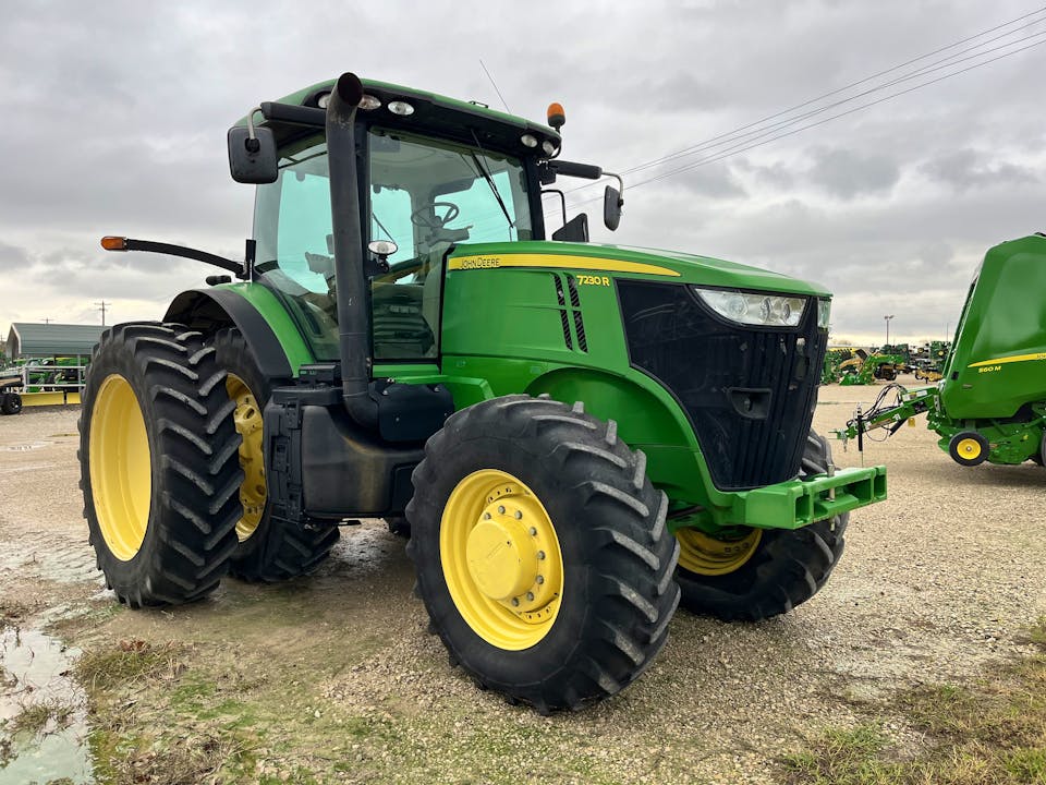 John Deere 7230R