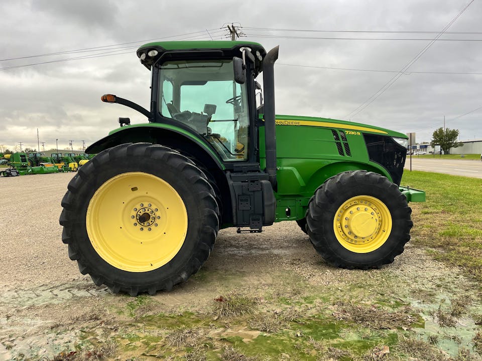 John Deere 7230R
