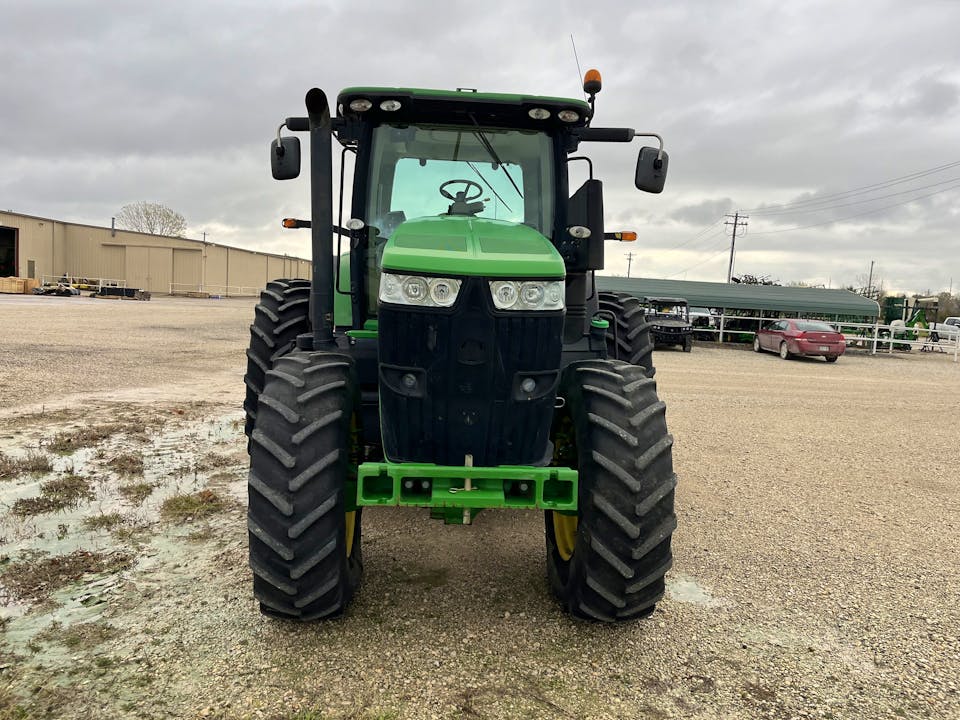 John Deere 7230R