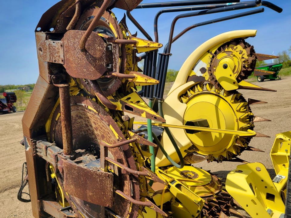 John Deere 770