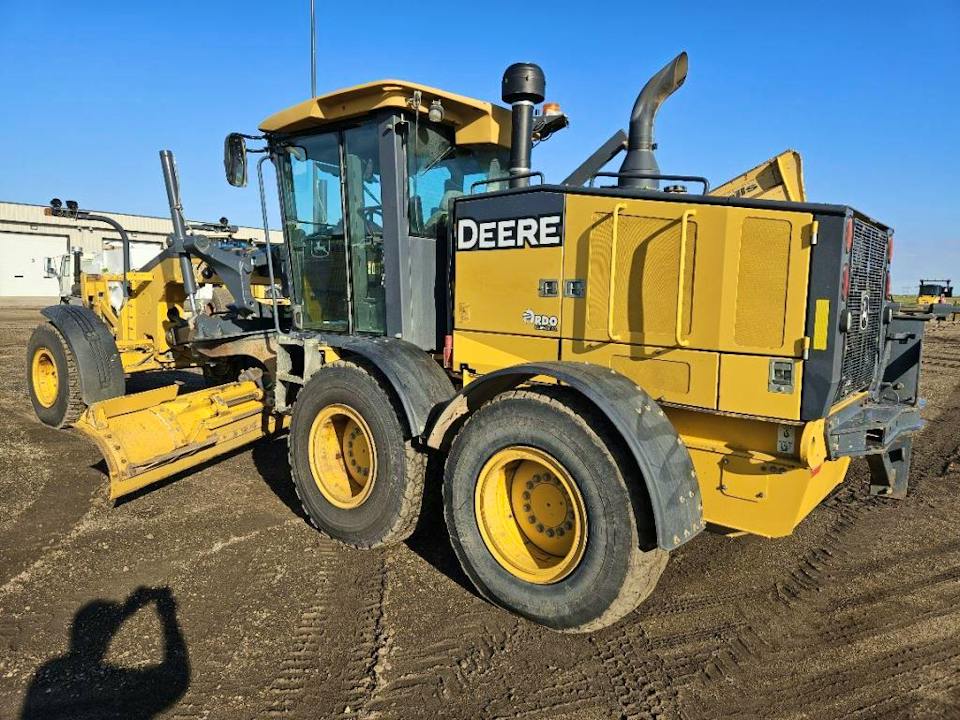 John Deere 770G