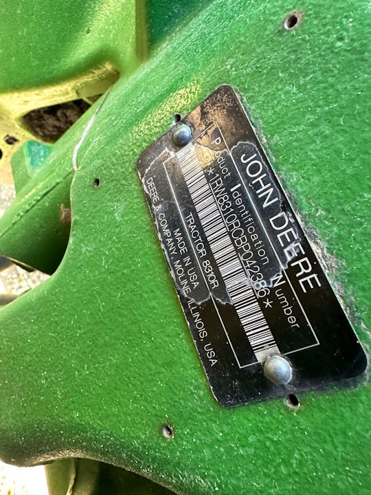 John Deere 8310R