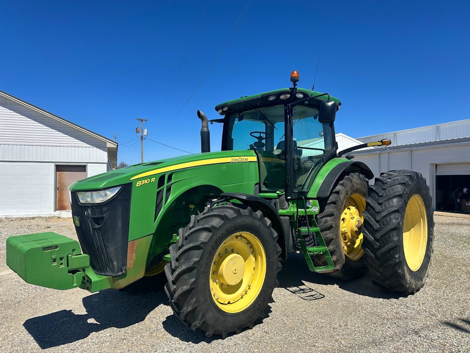 John Deere 8310R