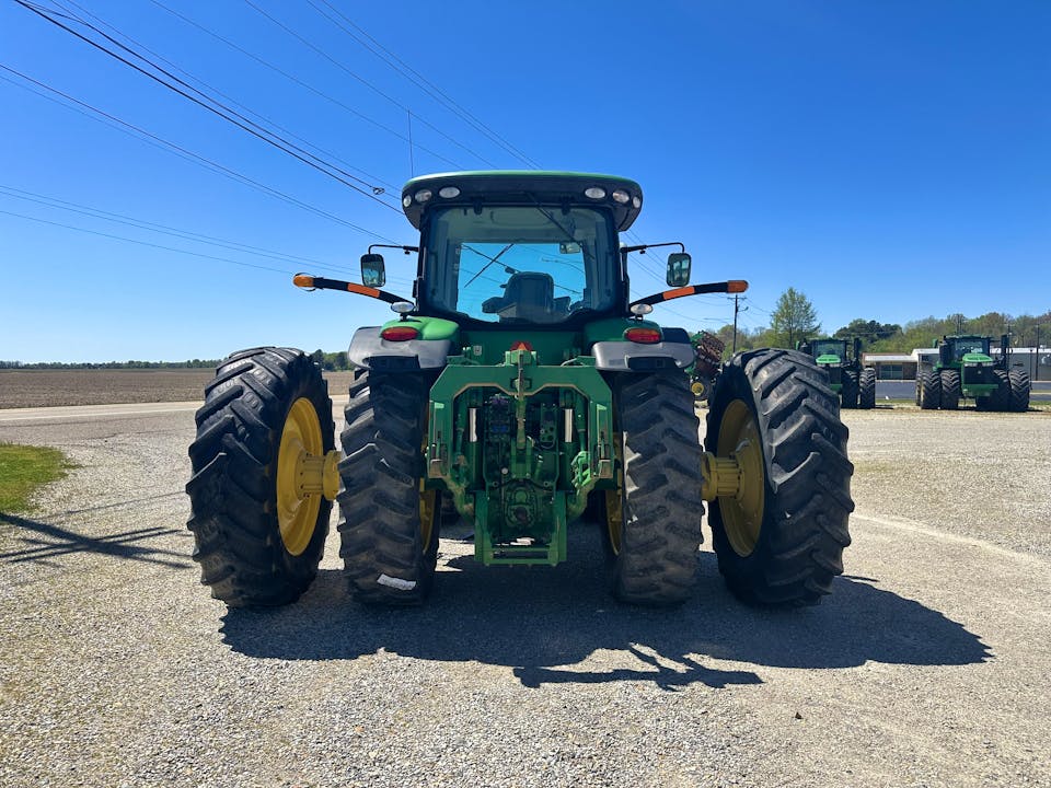 John Deere 8310R