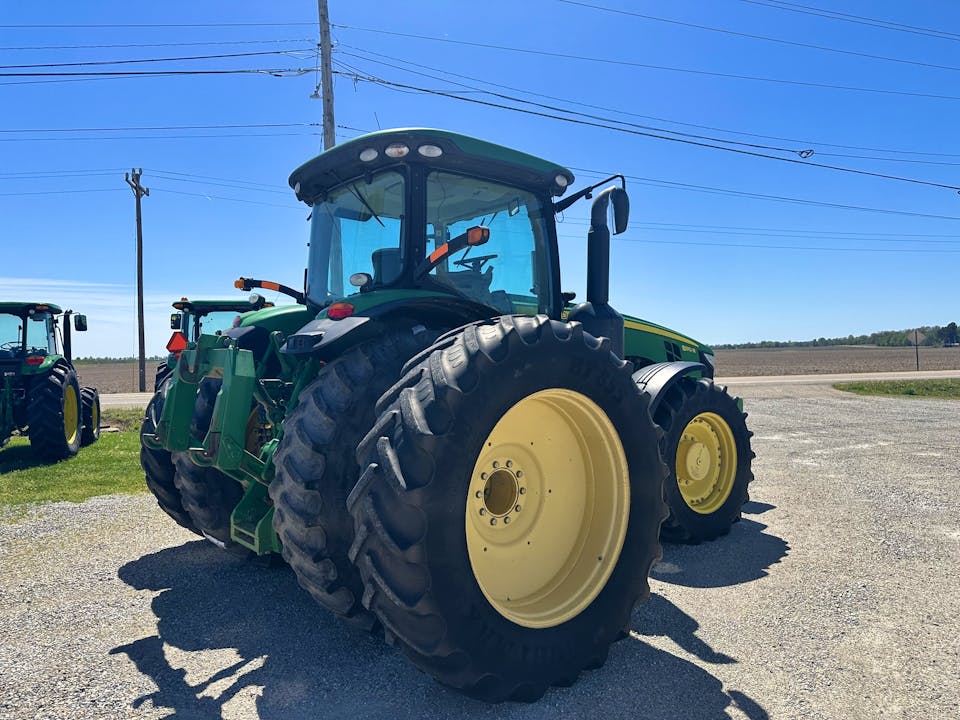 John Deere 8310R