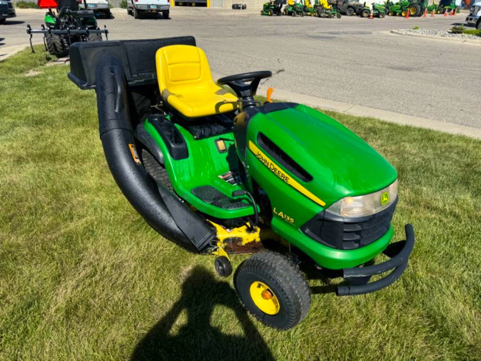John Deere LA135
