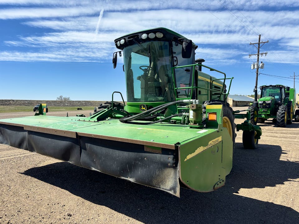 John Deere R450