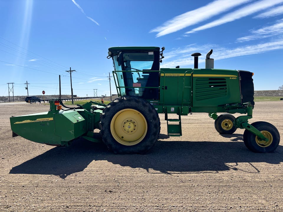 John Deere R450