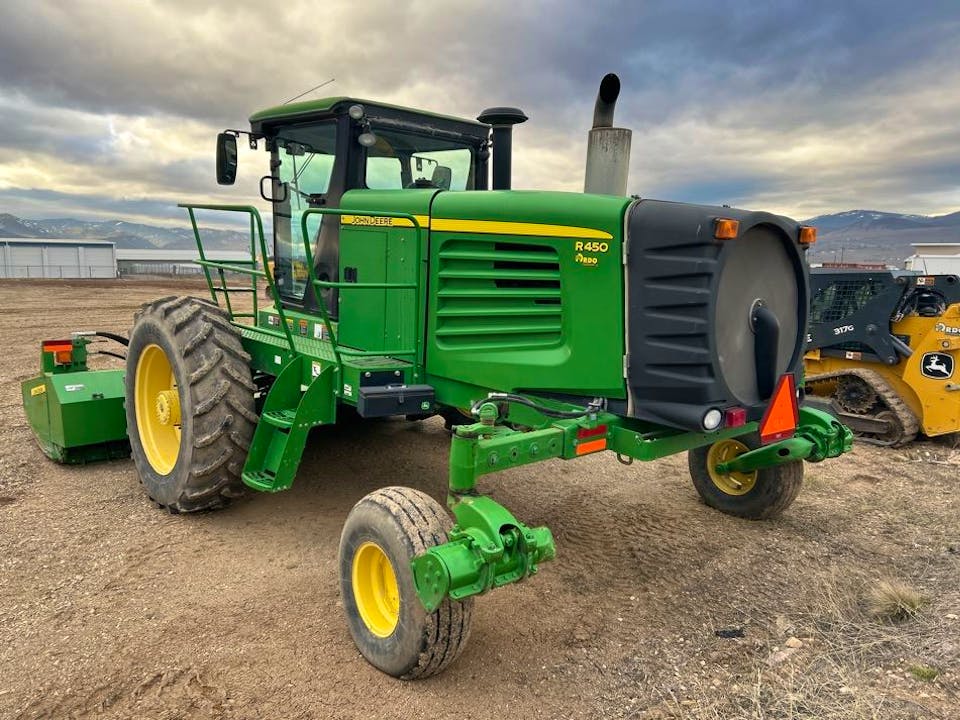 John Deere R450