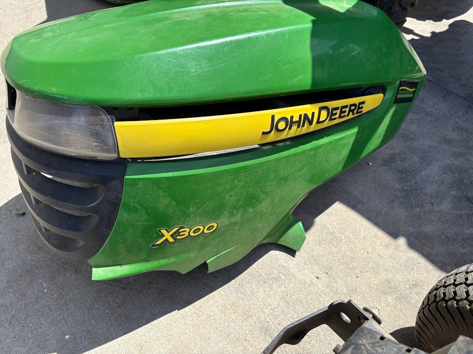 John Deere X300