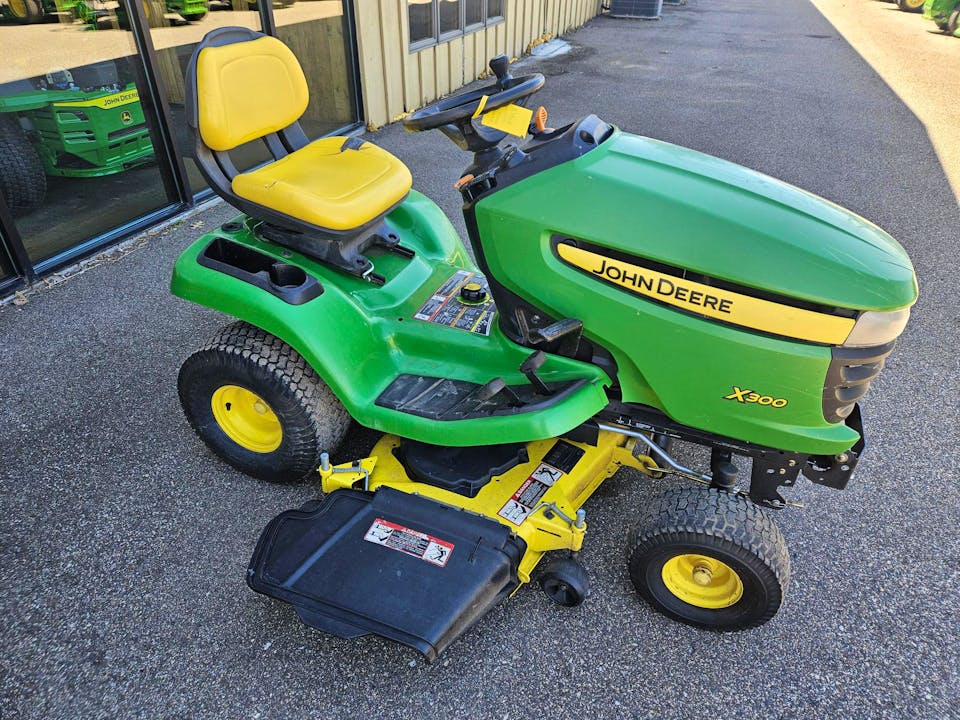 John Deere X300