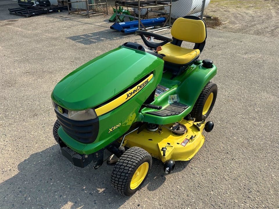 John Deere X320