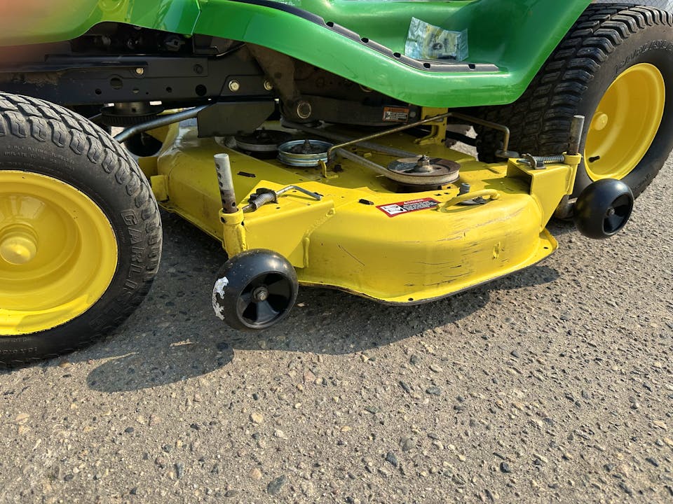 John Deere X320
