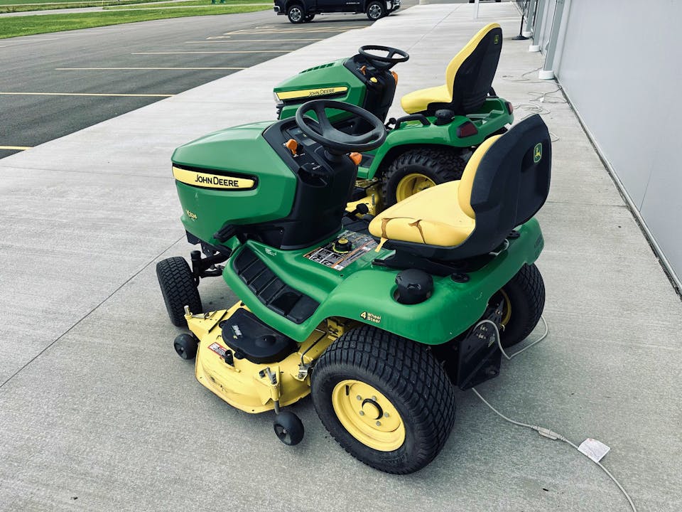 John Deere X324