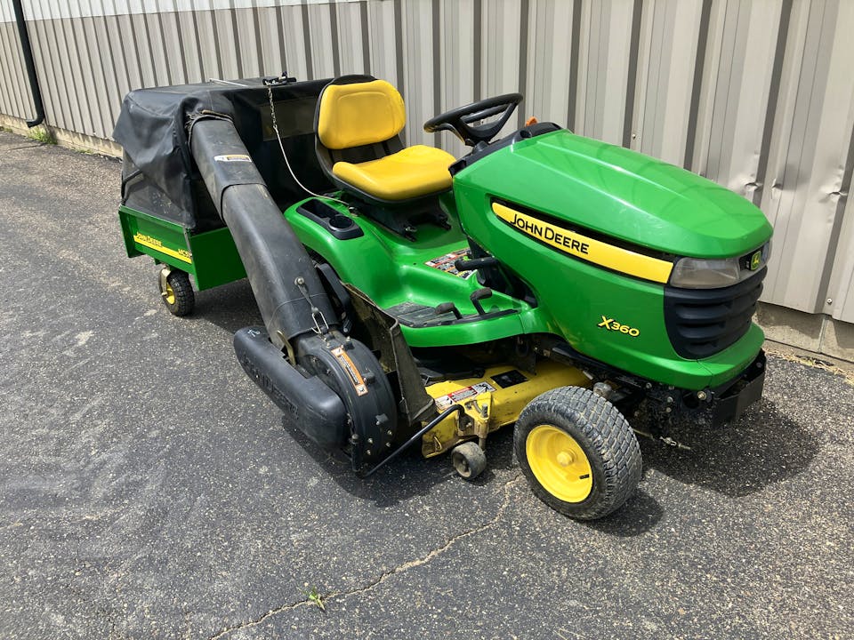 John Deere X360