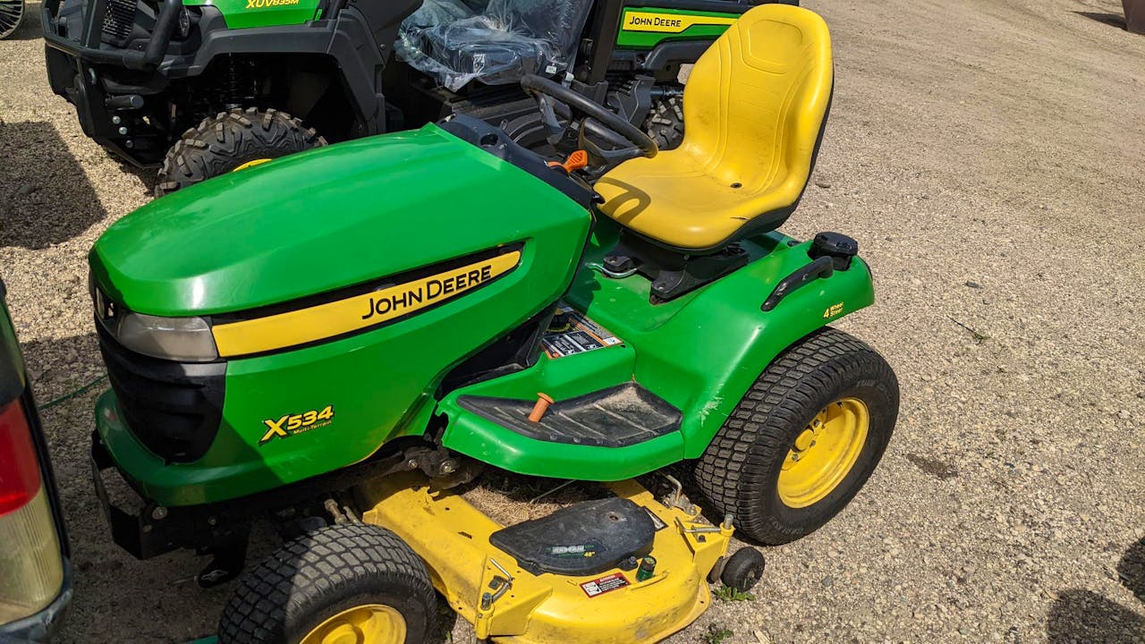John Deere X534