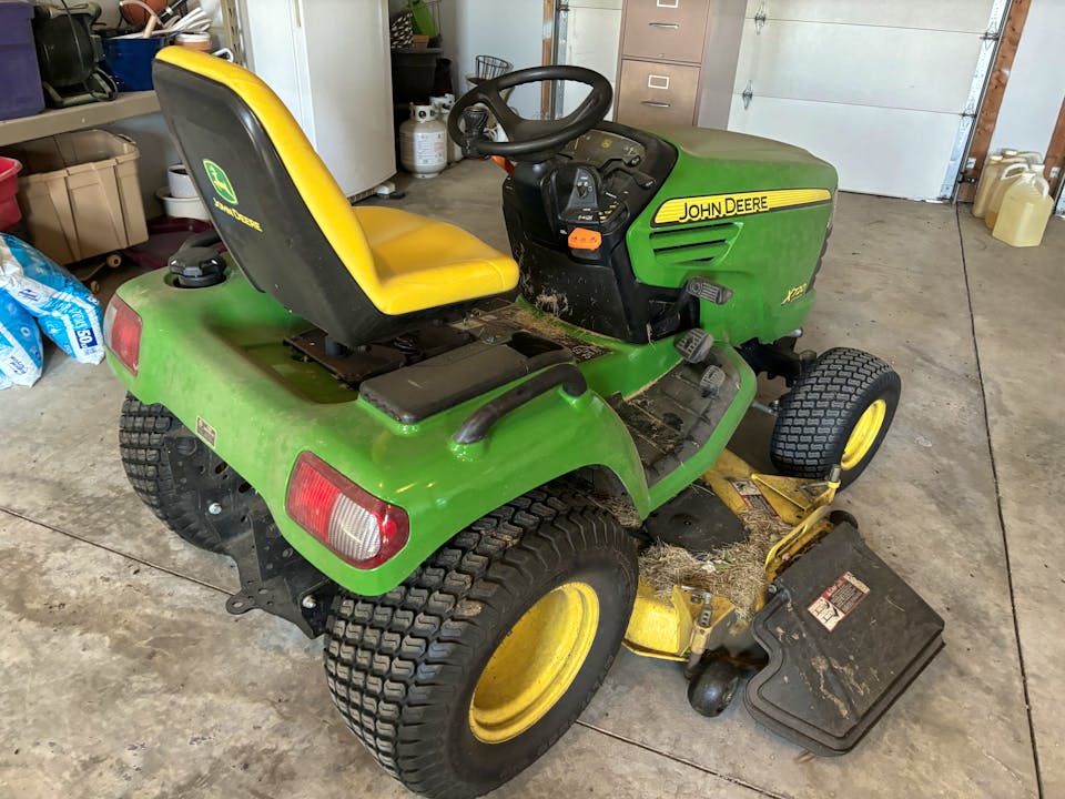John Deere X720