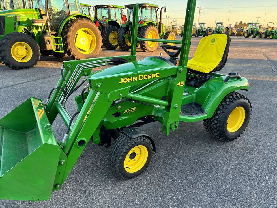 John Deere X728