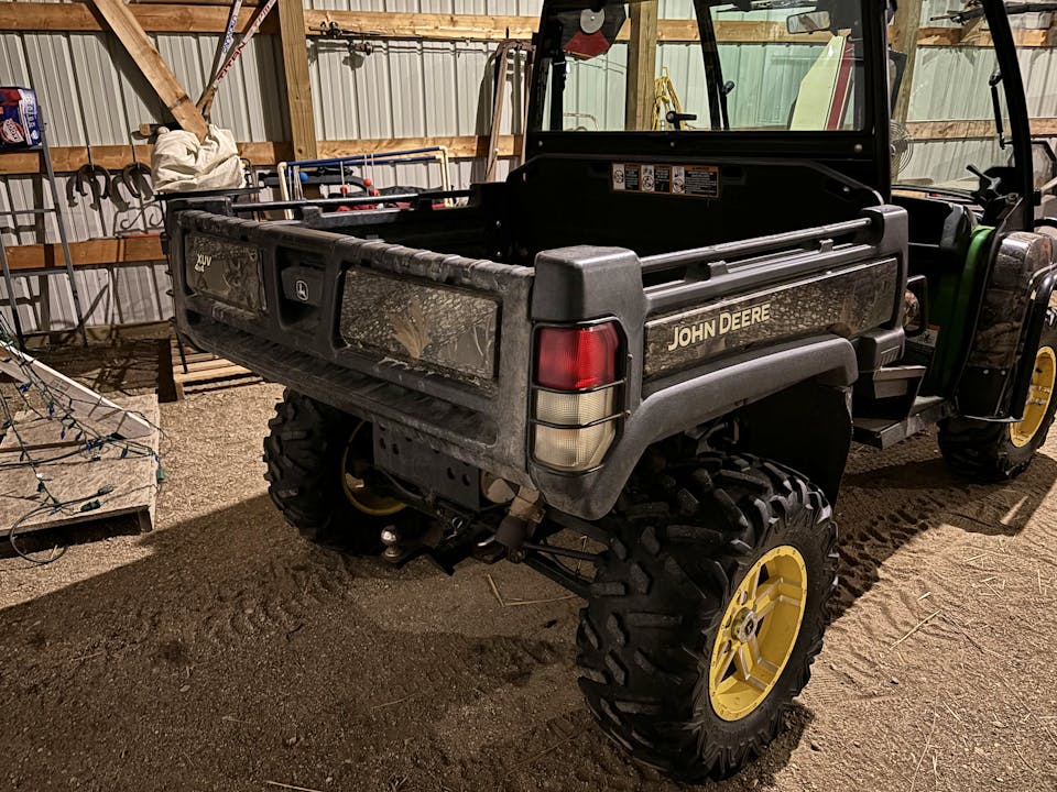 John Deere XUV825I GREEN