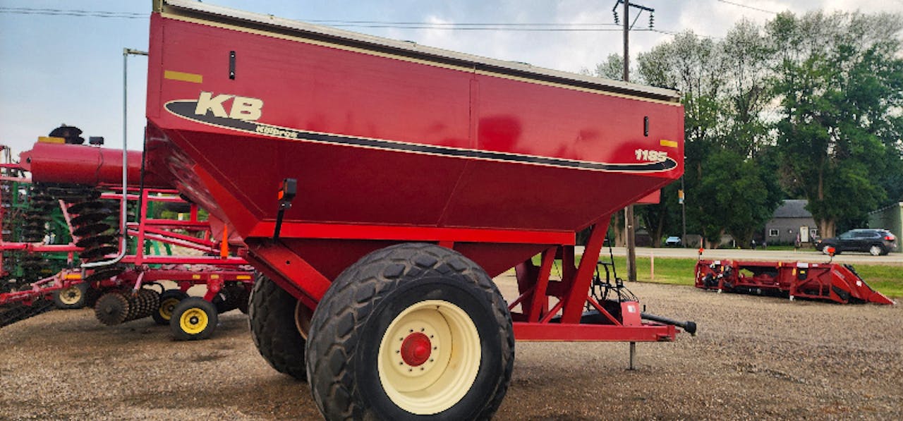 KILLBROS 1185 GRAIN CART
