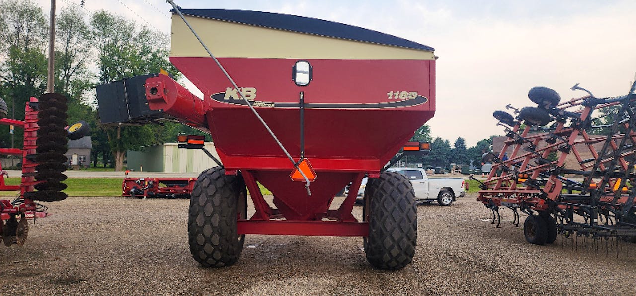 KILLBROS 1185 GRAIN CART