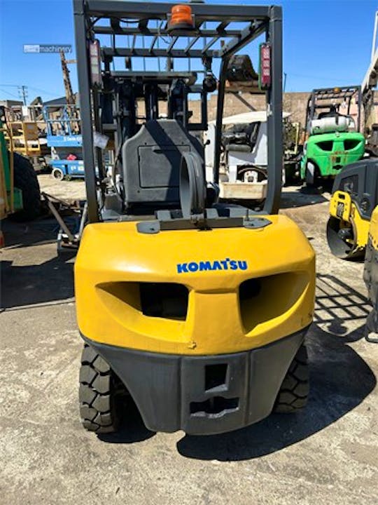 KOMATSU FG25T-16