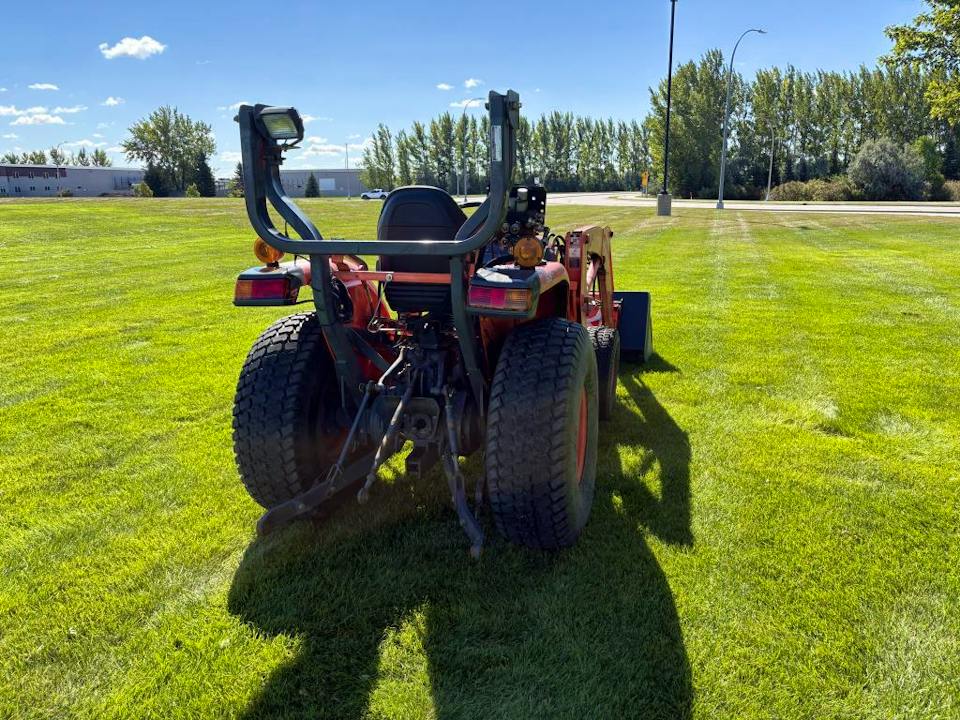 Kubota L3800D
