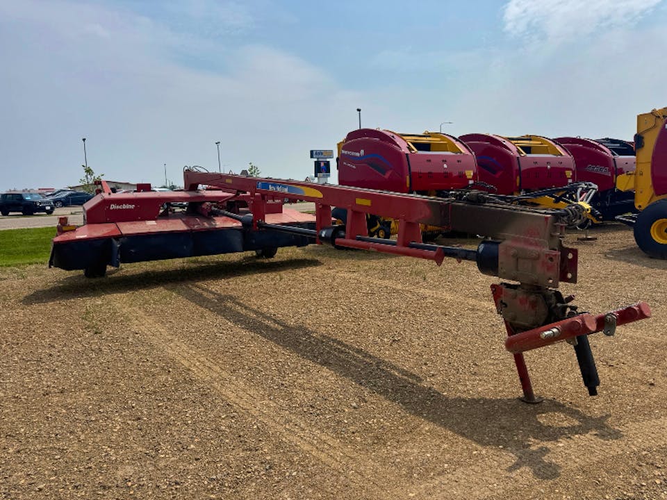 NEW HOLLAND H7460