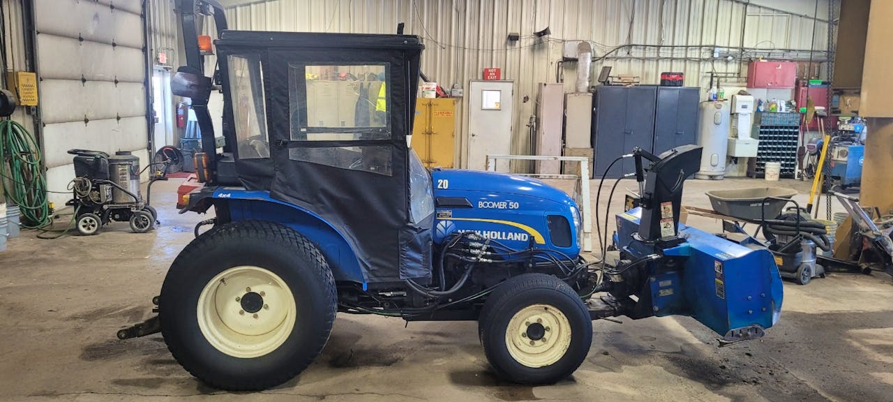 New Holland Boomer 50