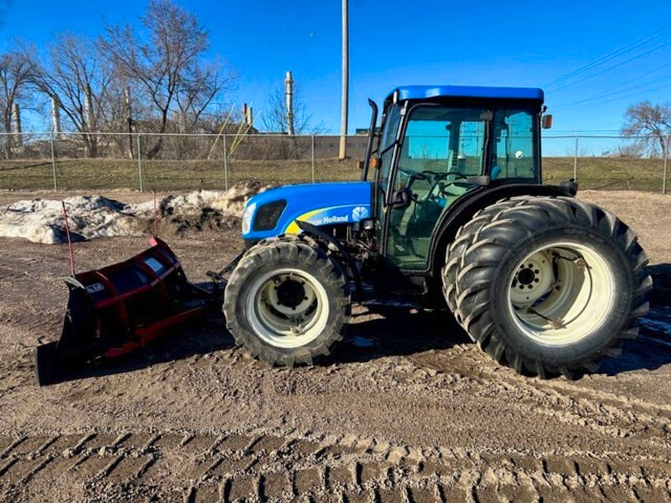New Holland T4030