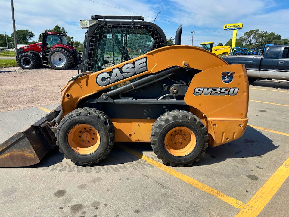 Case SV250