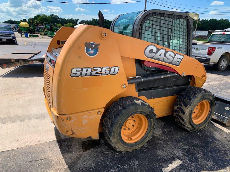 Case SR250