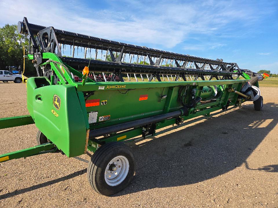 John Deere 630F
