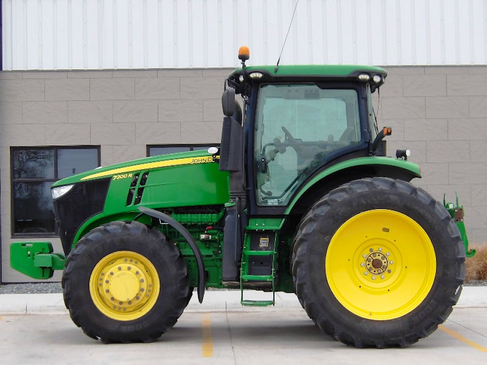 John Deere 7200R