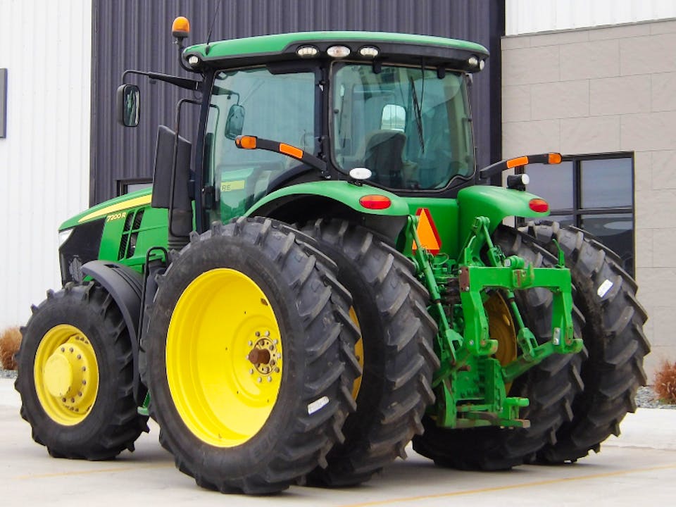 John Deere 7200R