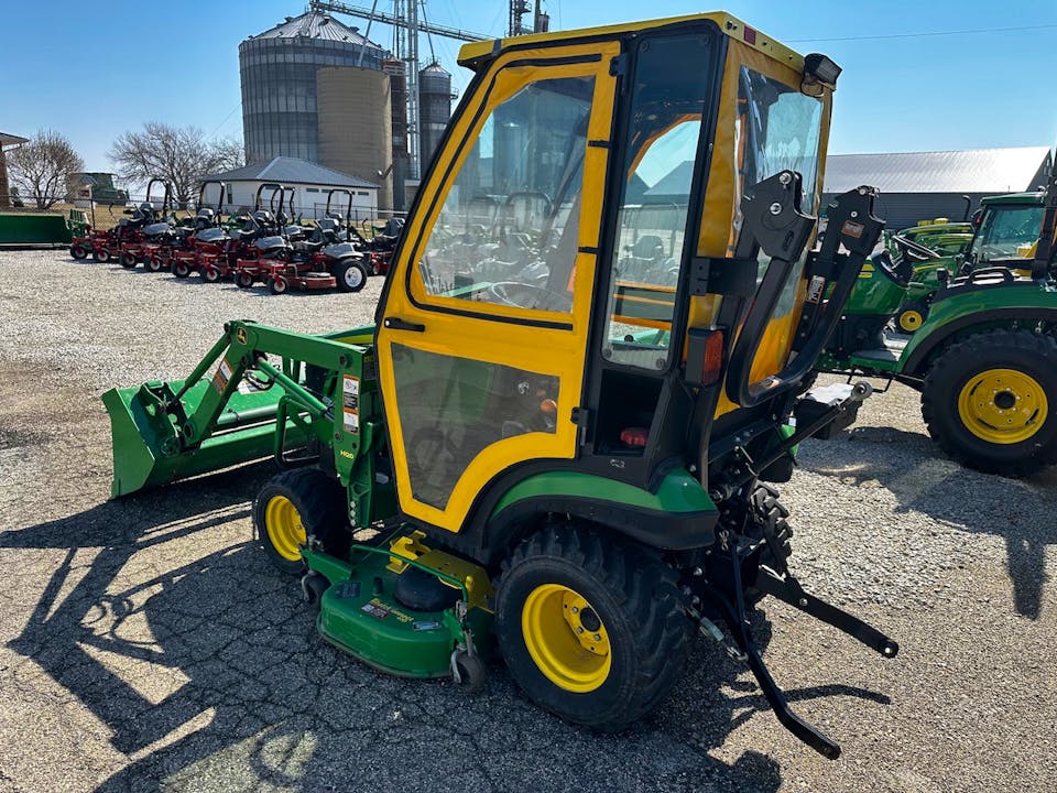 John Deere 1026R