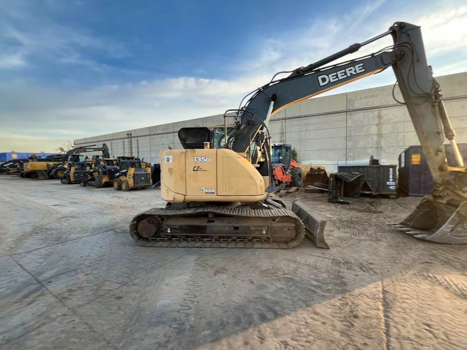 John Deere 135D