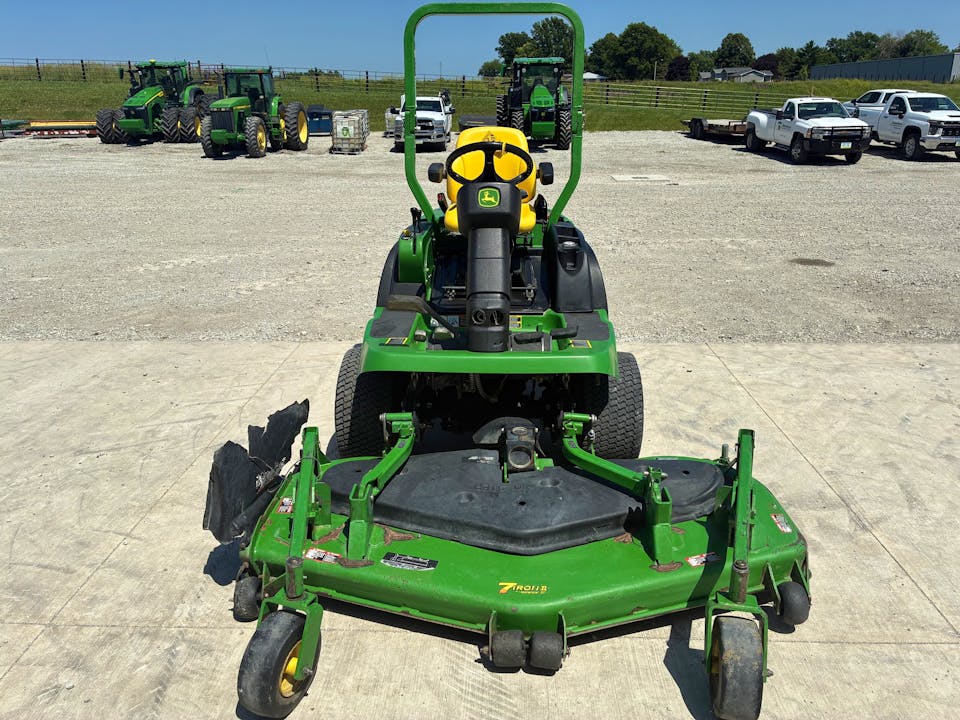 John Deere 1445