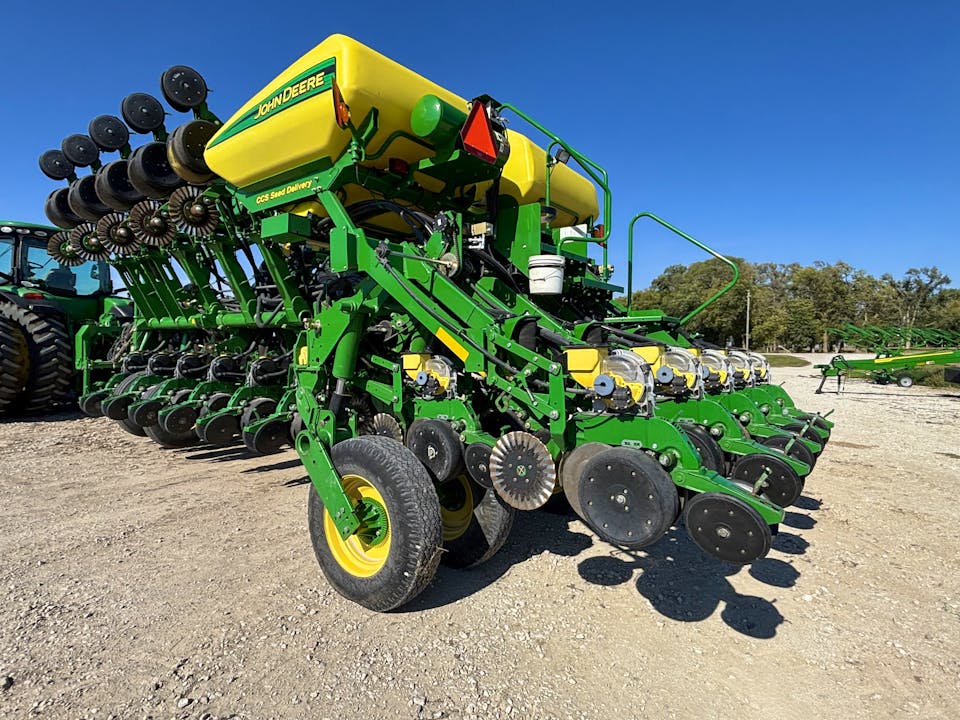 John Deere 1790