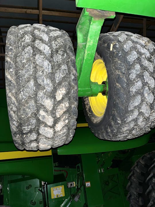 John Deere 1990
